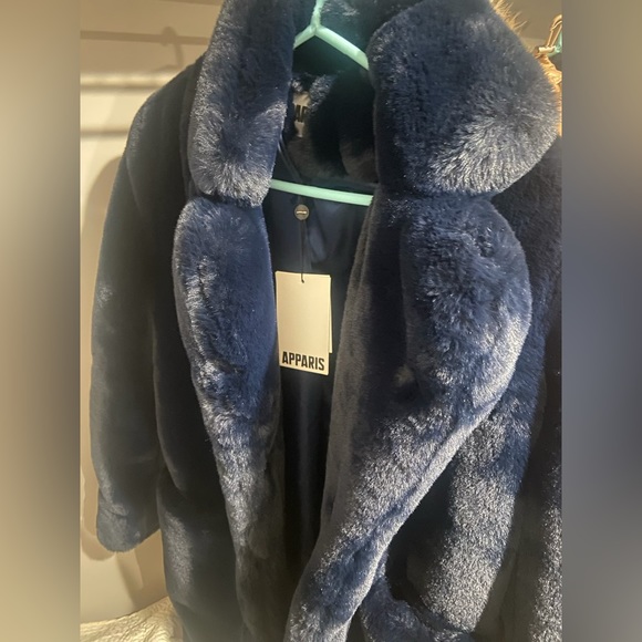 Apparis Faux Fur Coat in Color Navy, Small - Picture 4 of 4